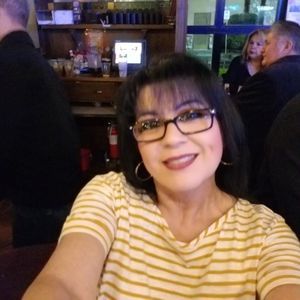 Meet your Posher, Lorraine